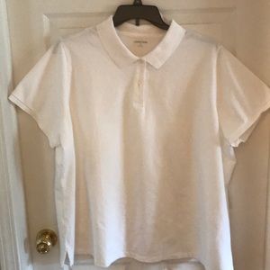 Short sleeve white polo shirt